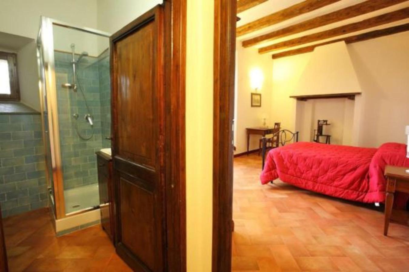 Aparthotel Antico Borgo La Commenda Montefiascone Esterno foto