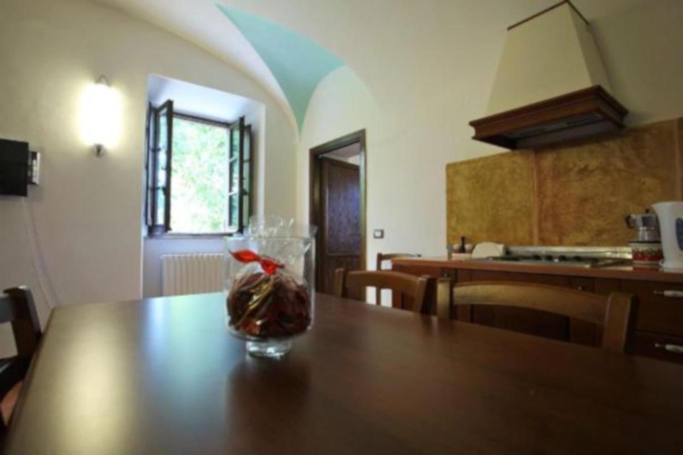 Aparthotel Antico Borgo La Commenda Montefiascone Esterno foto