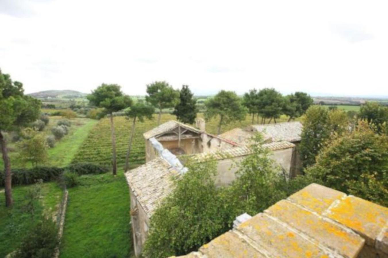 Aparthotel Antico Borgo La Commenda Montefiascone Esterno foto