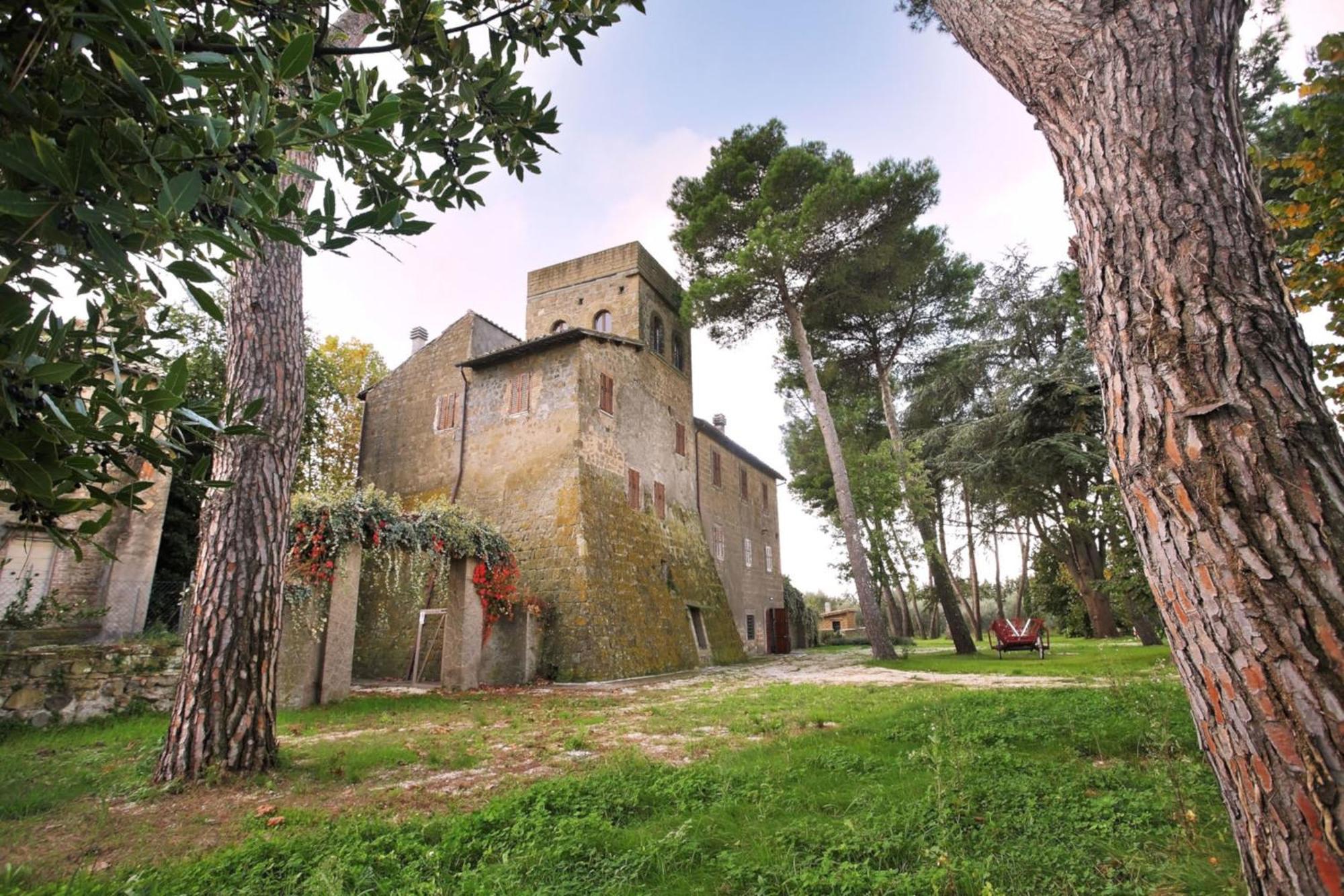 Aparthotel Antico Borgo La Commenda Montefiascone Esterno foto