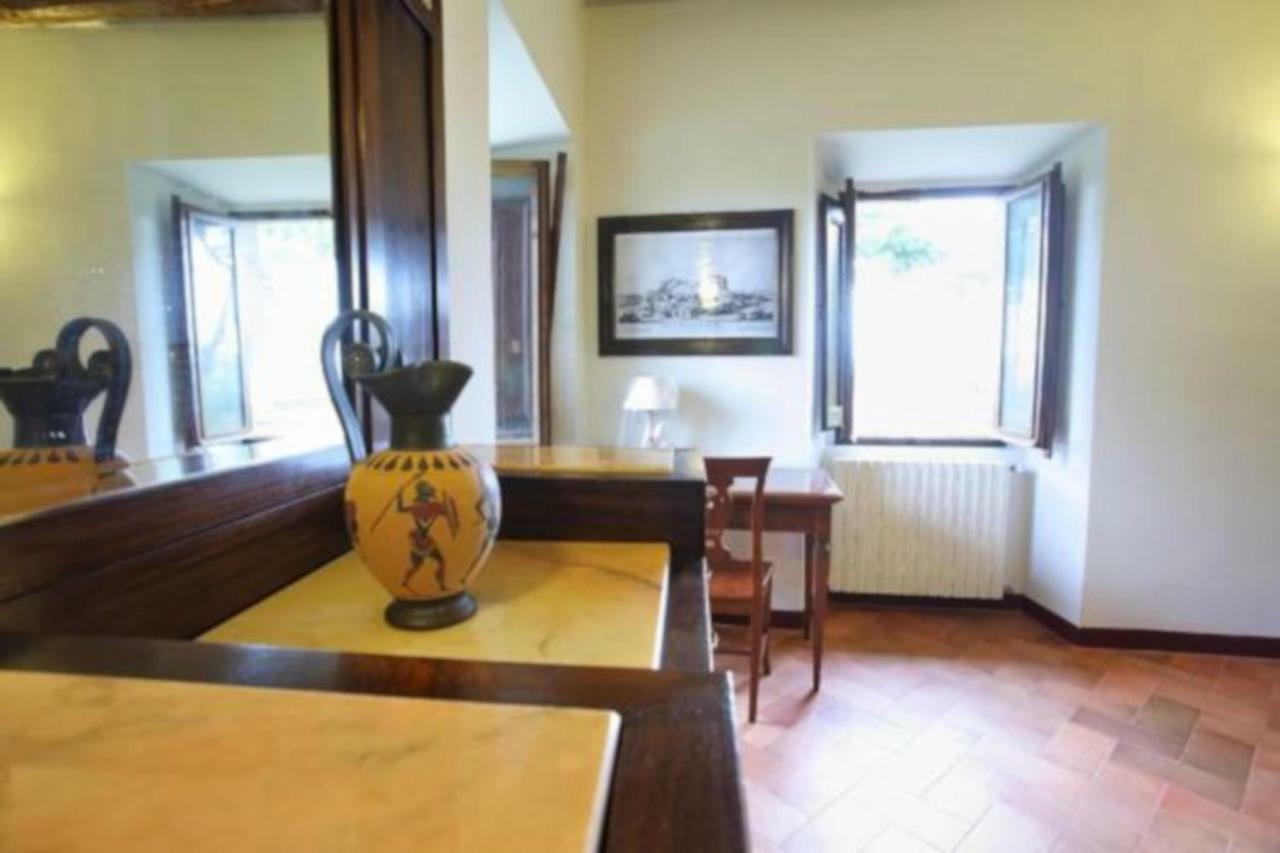 Aparthotel Antico Borgo La Commenda Montefiascone Esterno foto