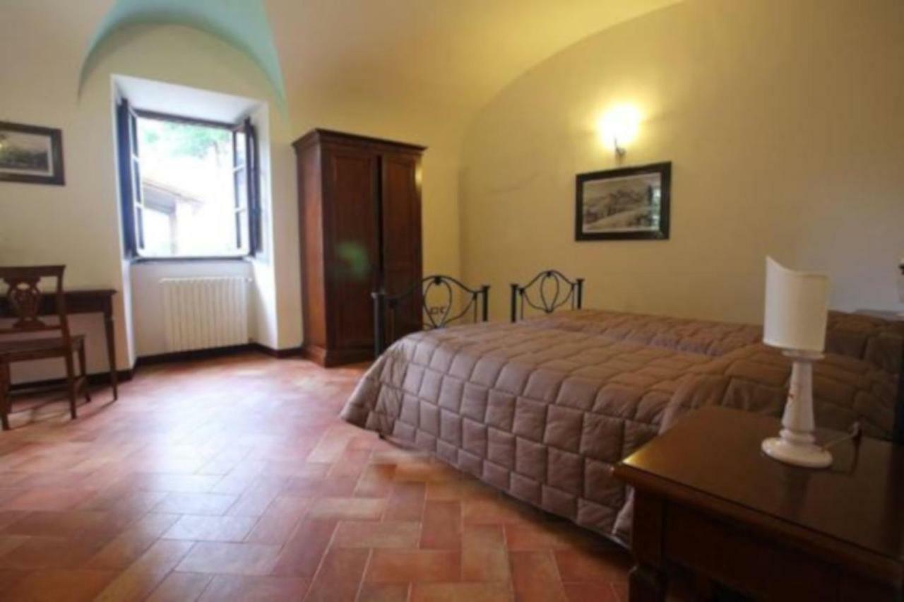 Aparthotel Antico Borgo La Commenda Montefiascone Esterno foto