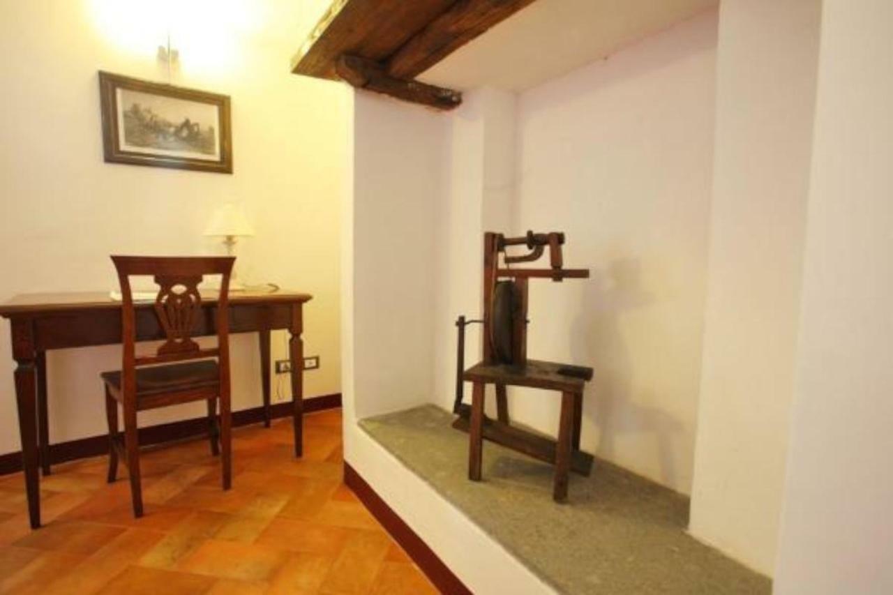 Aparthotel Antico Borgo La Commenda Montefiascone Esterno foto