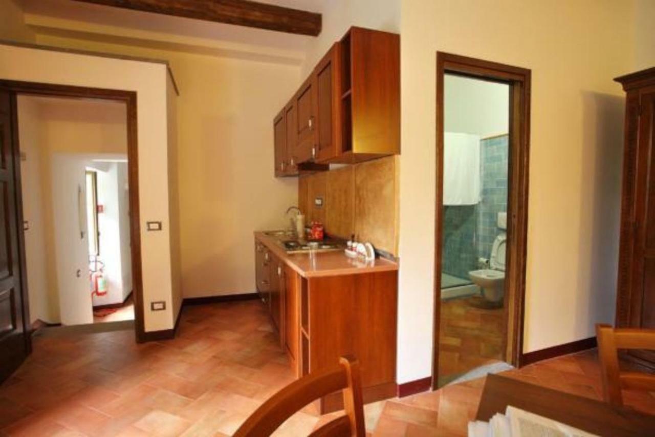 Aparthotel Antico Borgo La Commenda Montefiascone Esterno foto