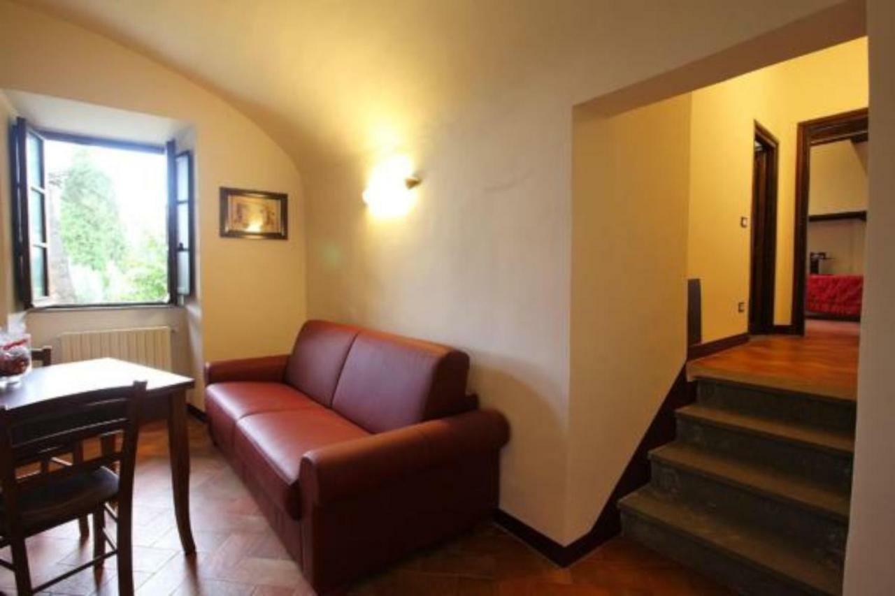 Aparthotel Antico Borgo La Commenda Montefiascone Esterno foto