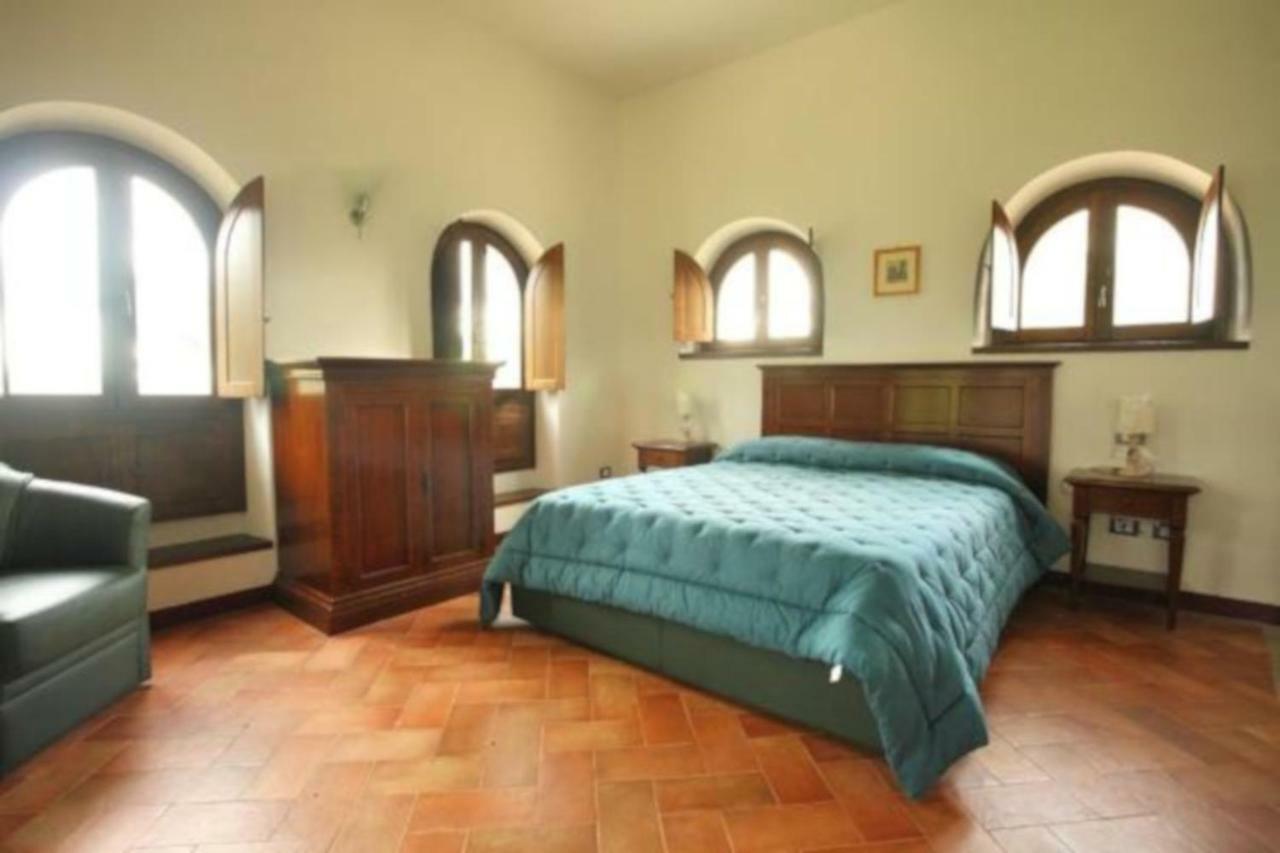 Aparthotel Antico Borgo La Commenda Montefiascone Esterno foto