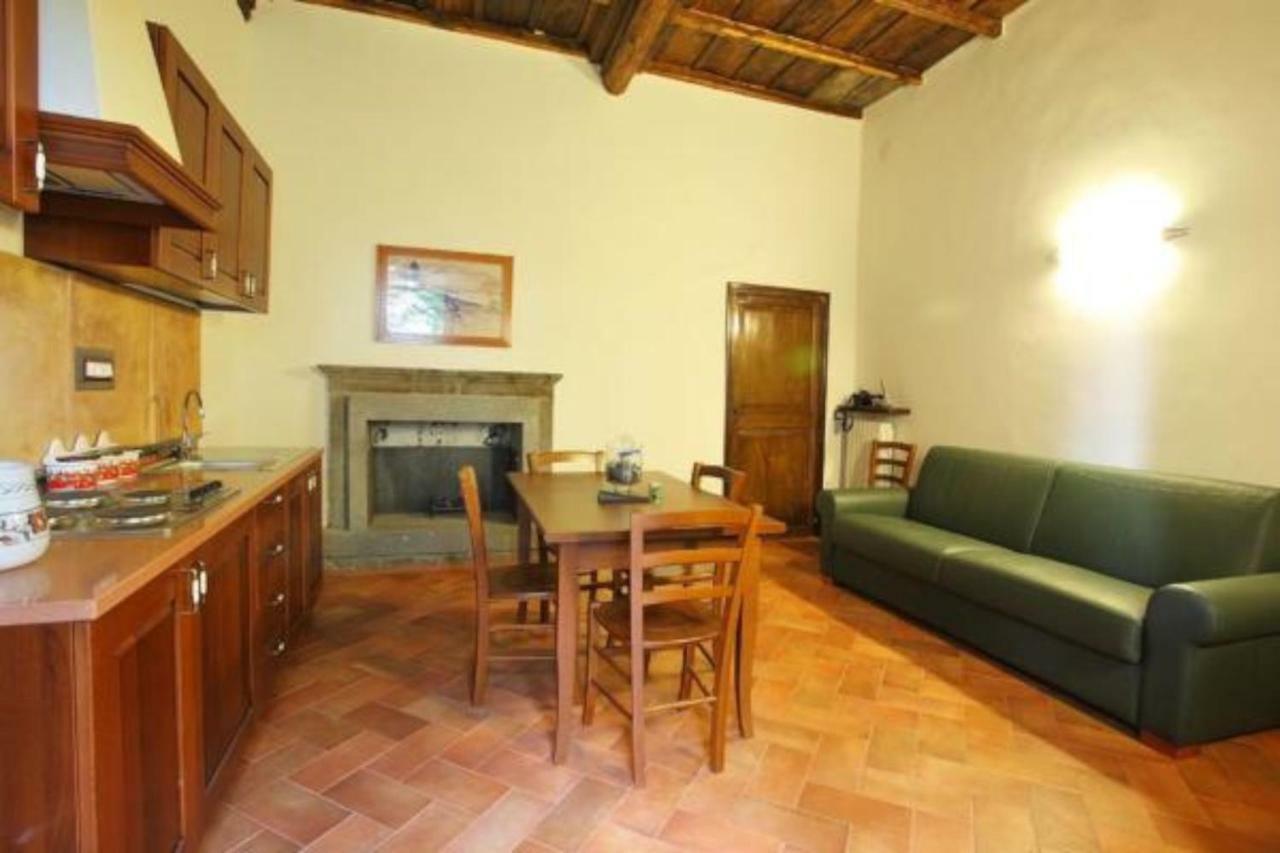 Aparthotel Antico Borgo La Commenda Montefiascone Esterno foto
